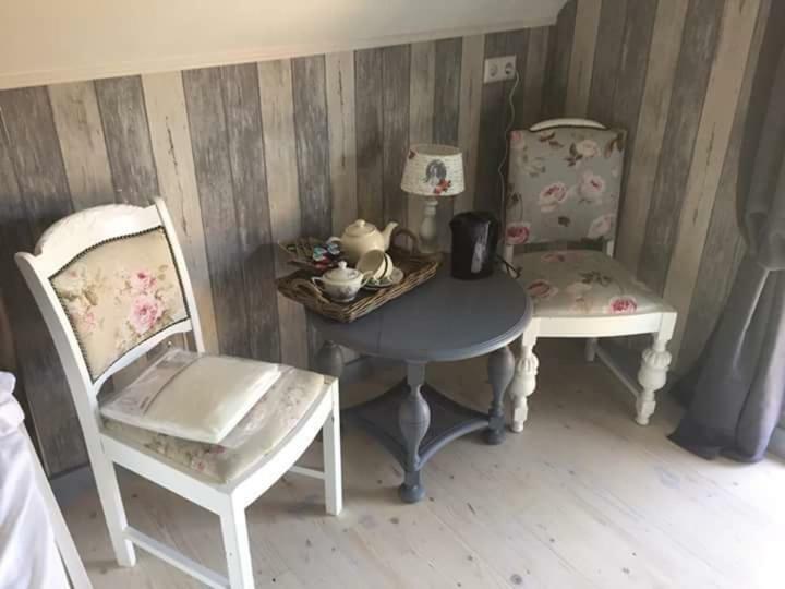 Bed and Breakfast De Snoeperij Dirksland Exterior foto